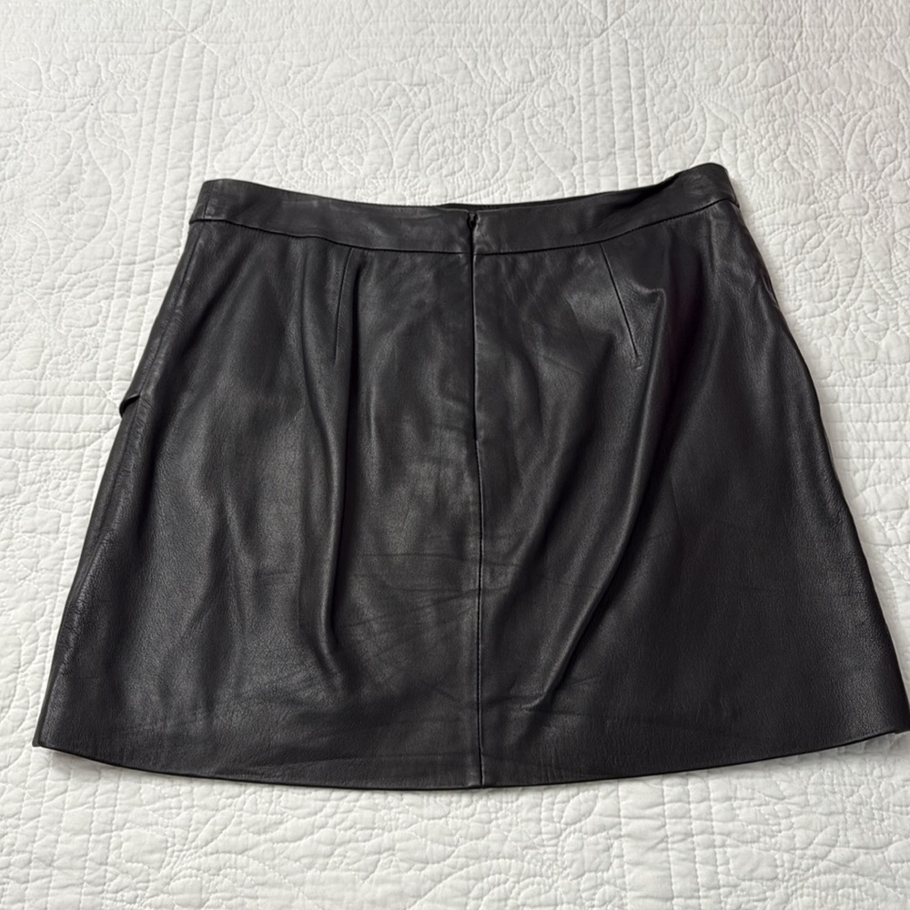 NWT - Women's Leather Skirt - Picture 2 of 9